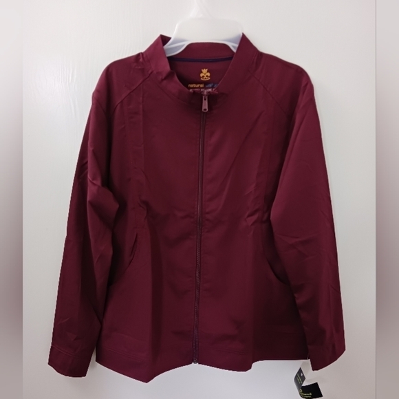 Natural Uniforms Modern Fit Burgundy Scrub Jacket Size Small - Picture 1 of 9